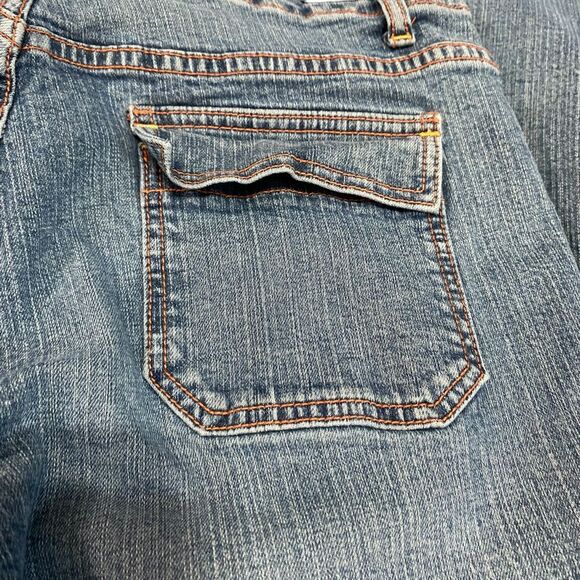 Vigoss Medium Wash Vintage Flared Zippered Bottom Jeans - Picture 7 of 12